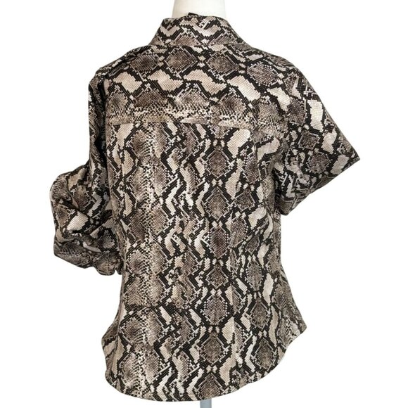 Boston Proper Size M Woman  Sneak Print Button-Up Shirt  Cotton/Spandex Blend - Picture 3 of 12